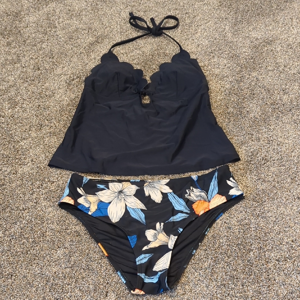 Cupshe Black & Floral Halter Bikini Set Size M